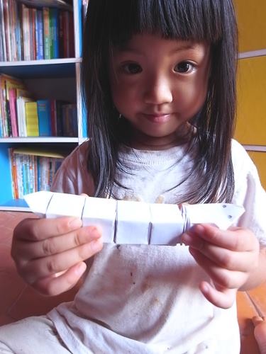 homeschool, วิธีพับกระดาษ, พับกระดาษ, origami, Unschool, กิจกรรมทำกับลูก, กิจกรรมวัยเตาะแตะ, กิจกรรมเด็กเล็ก, นำทาง, บ้านเรียน, บ้านเรียนนำทาง, เล่นกับลูก